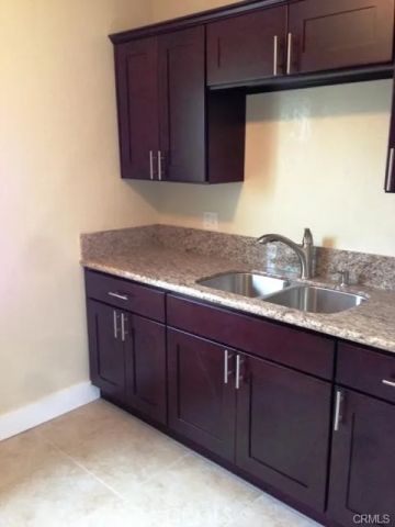 1519 W 29th, Los Angeles, CA 90007