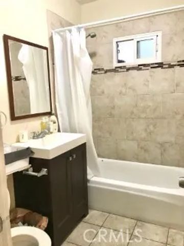 1519 W 29th, Los Angeles, CA 90007