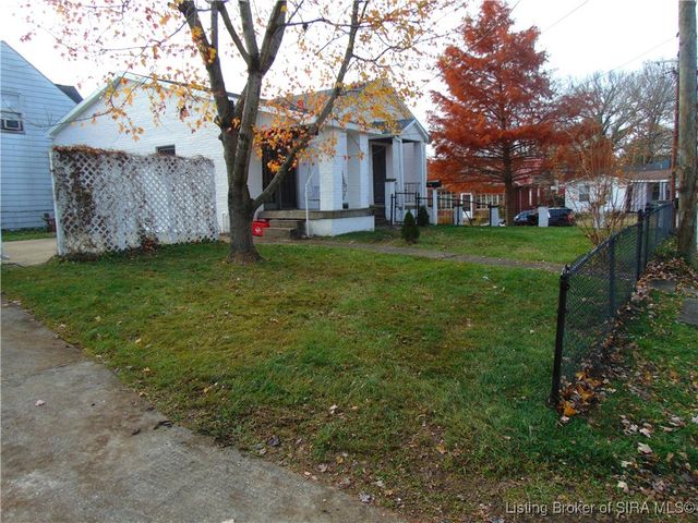 212 St Michaels Avenue, Madison, IN 47250