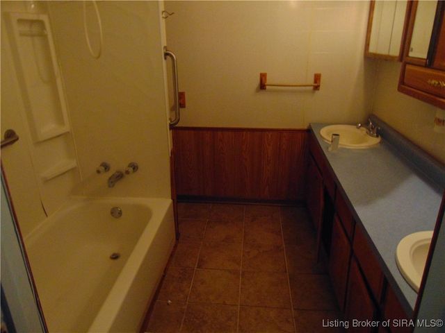 212 St Michaels Avenue, Madison, IN 47250