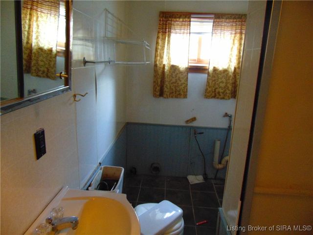 212 St Michaels Avenue, Madison, IN 47250