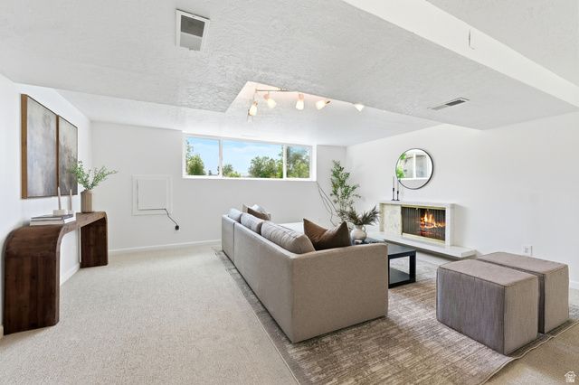 2473 E BLAINE AVE, Salt Lake City, UT 84108