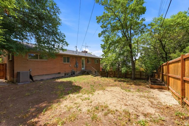 2473 E BLAINE AVE, Salt Lake City, UT 84108