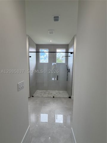 6013 N Gene Ave, Lehigh Acres, FL 33971