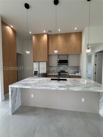 6013 N Gene Ave, Lehigh Acres, FL 33971
