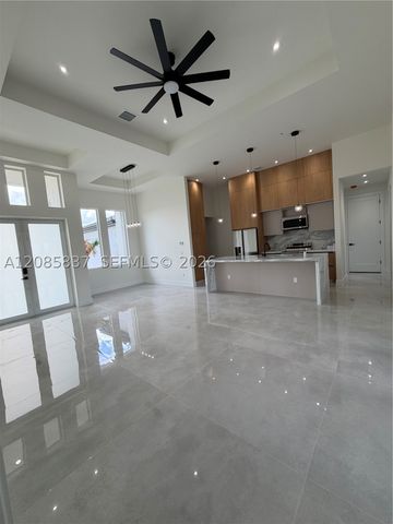 6013 N Gene Ave, Lehigh Acres, FL 33971