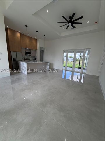 6013 N Gene Ave, Lehigh Acres, FL 33971