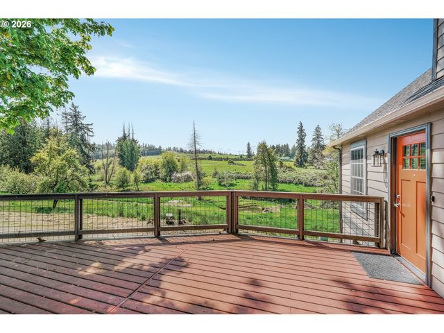 15684 THAYER Rd, Oregon City, OR 97045