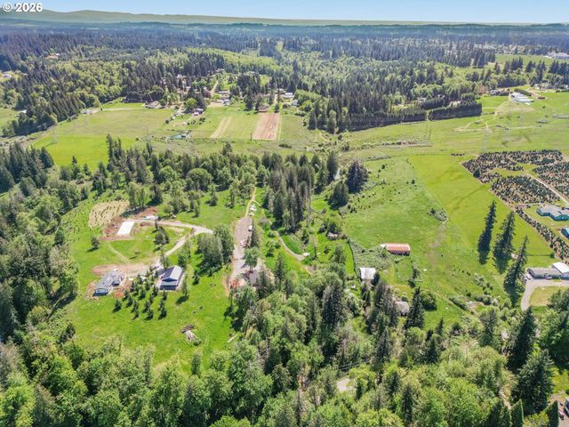 15684 THAYER Rd, Oregon City, OR 97045