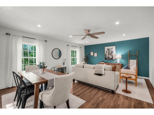 15684 THAYER Rd, Oregon City, OR 97045