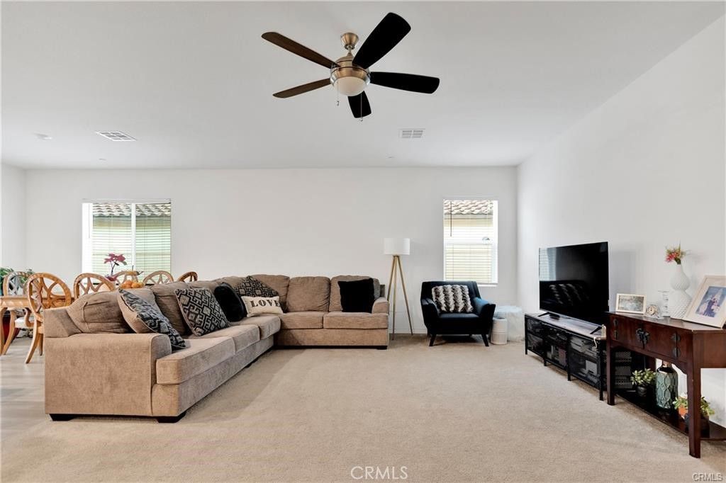 Image 7 of property listing at 16811 Desert Star Street, Victorville, CA 92394