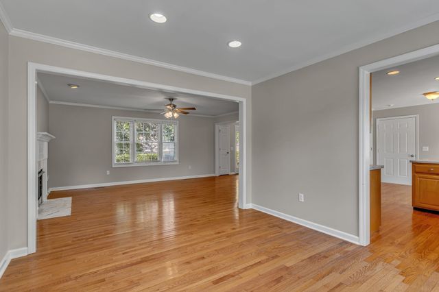 109 Edgeview Ct, Hendersonville, TN 37075