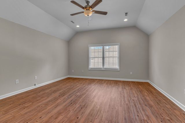 109 Edgeview Ct, Hendersonville, TN 37075