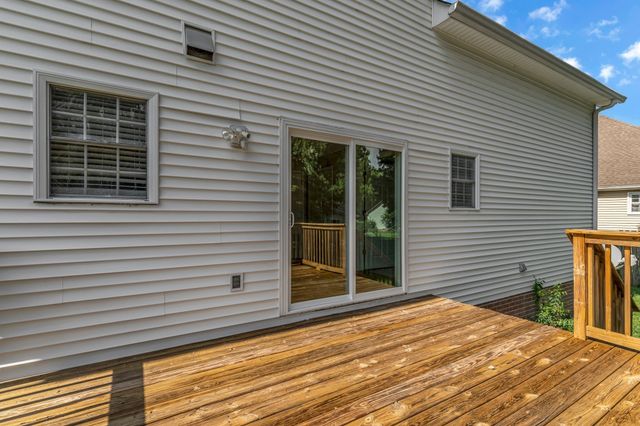 109 Edgeview Ct, Hendersonville, TN 37075