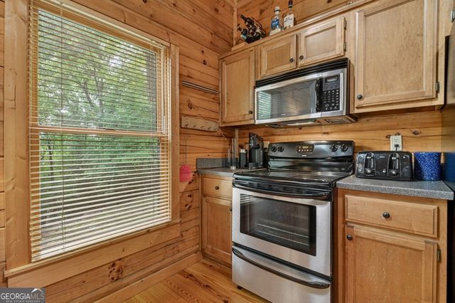 782 Scenic Mountain View Road, Blue Ridge, GA 30513