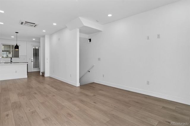 5128 W 26th Avenue 207, Denver, CO 80212