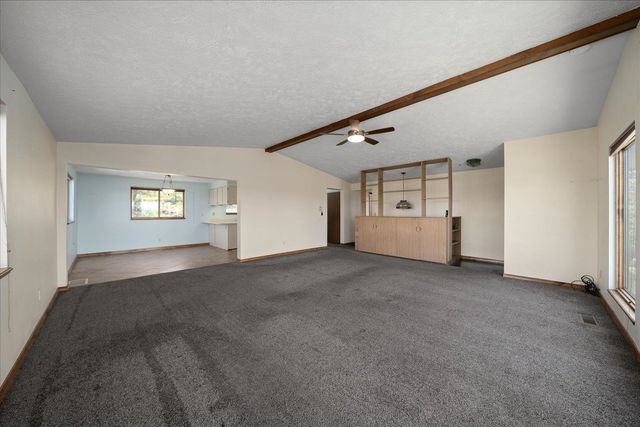 5919 E Grouse Rd, Chattaroy, WA 99003