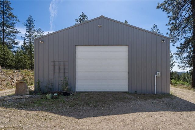5919 E Grouse Rd, Chattaroy, WA 99003