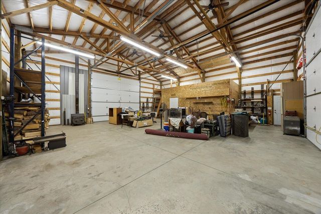 5919 E Grouse Rd, Chattaroy, WA 99003