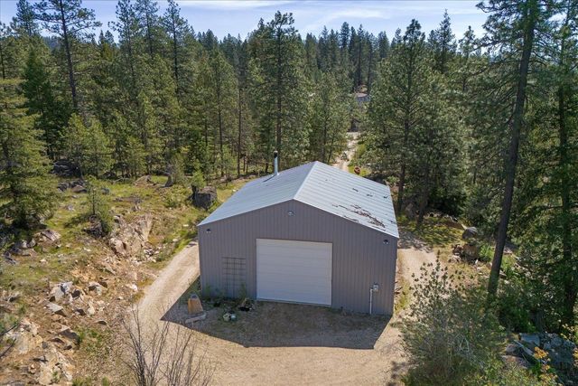 5919 E Grouse Rd, Chattaroy, WA 99003