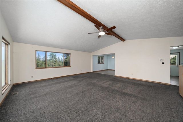 5919 E Grouse Rd, Chattaroy, WA 99003