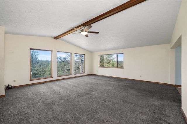 5919 E Grouse Rd, Chattaroy, WA 99003