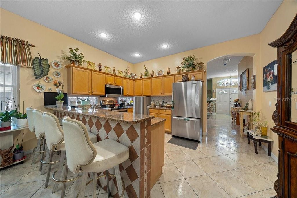 Image 14 of property listing at 1010 RAINING MEADOWS LANE, Orlando, FL 32824