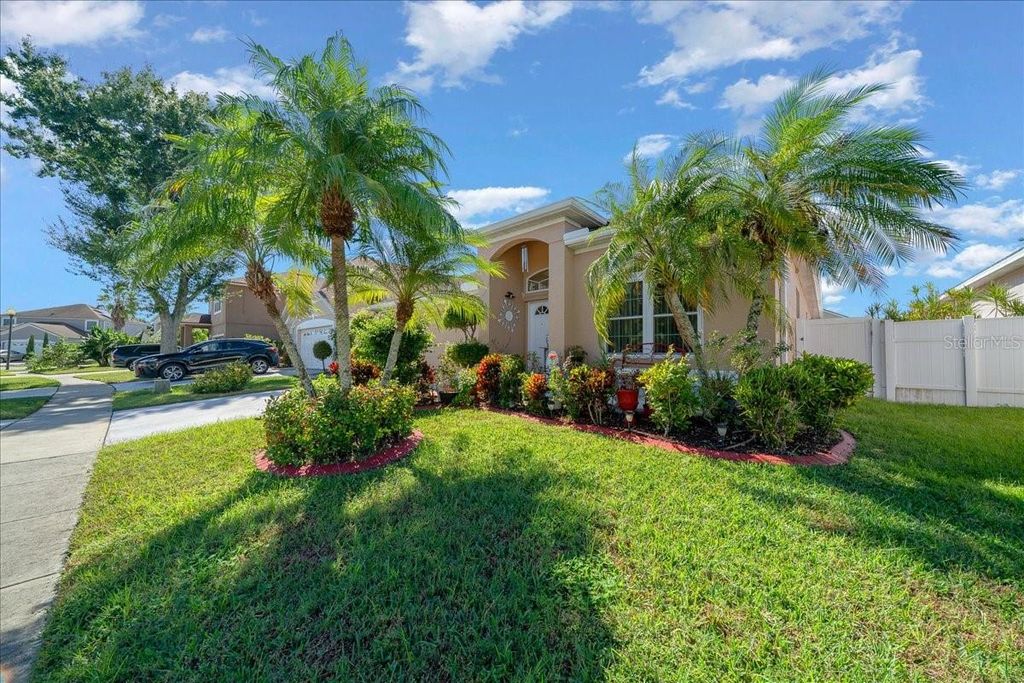 Image 52 of property listing at 1010 RAINING MEADOWS LANE, Orlando, FL 32824