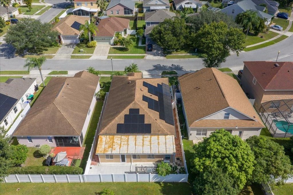 Image 57 of property listing at 1010 RAINING MEADOWS LANE, Orlando, FL 32824