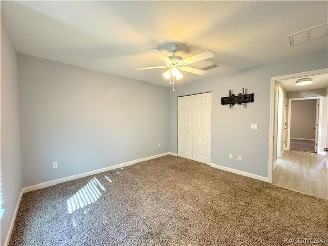 3940 W Penton Place, Citrus Springs, FL 34433