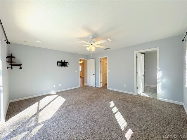 3940 W Penton Place, Citrus Springs, FL 34433