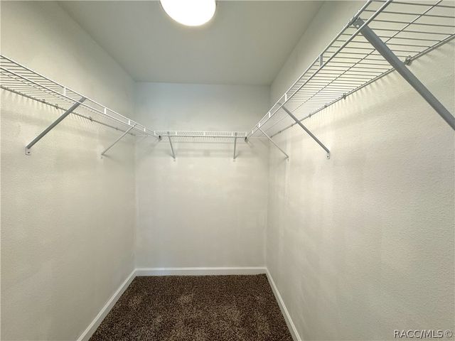 3940 W Penton Place, Citrus Springs, FL 34433