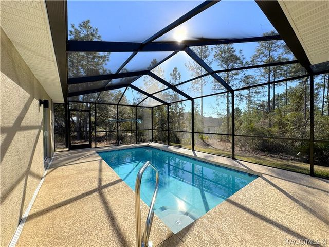 3940 W Penton Place, Citrus Springs, FL 34433