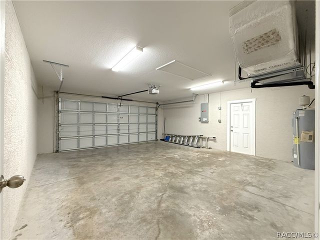 3940 W Penton Place, Citrus Springs, FL 34433