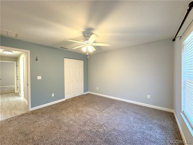 3940 W Penton Place, Citrus Springs, FL 34433