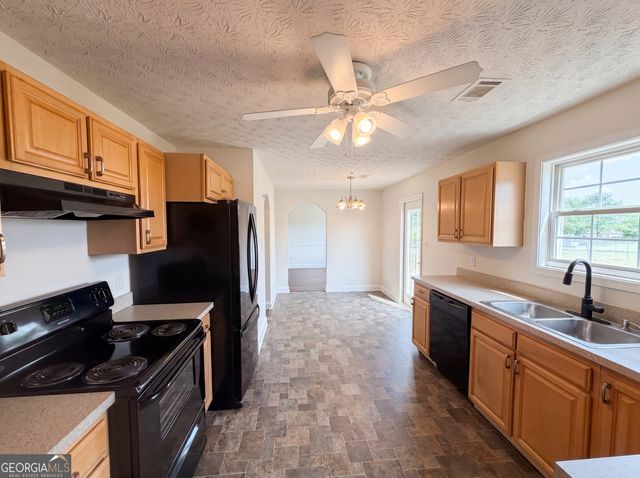 1003 Brynn Drive, Winder, GA 30680