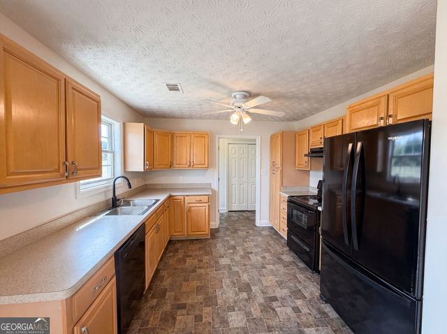 1003 Brynn Drive, Winder, GA 30680