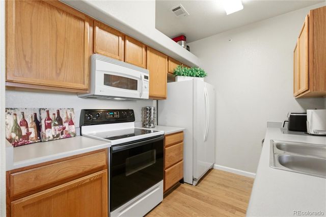 18939 E Warren Circle E302, Aurora, CO 80013