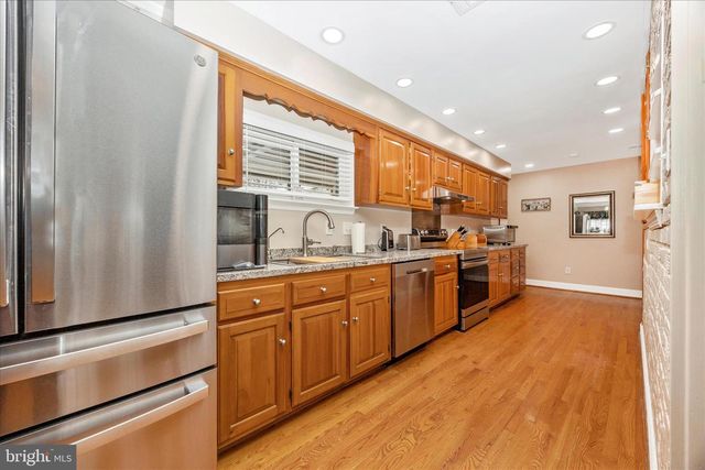 1676 MONUMENT RD, Middletown, MD 21769