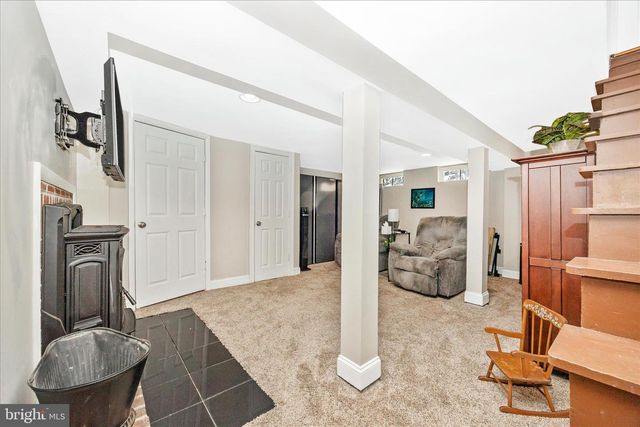 1676 MONUMENT RD, Middletown, MD 21769