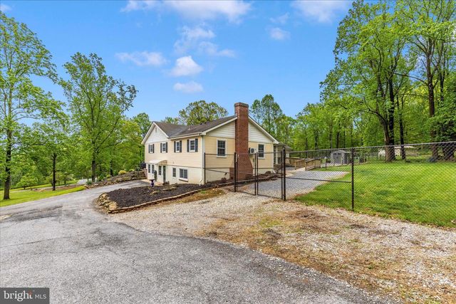 1676 MONUMENT RD, Middletown, MD 21769