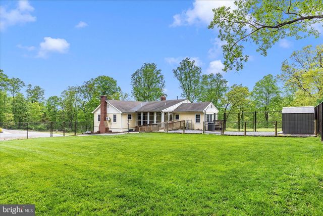 1676 MONUMENT RD, Middletown, MD 21769