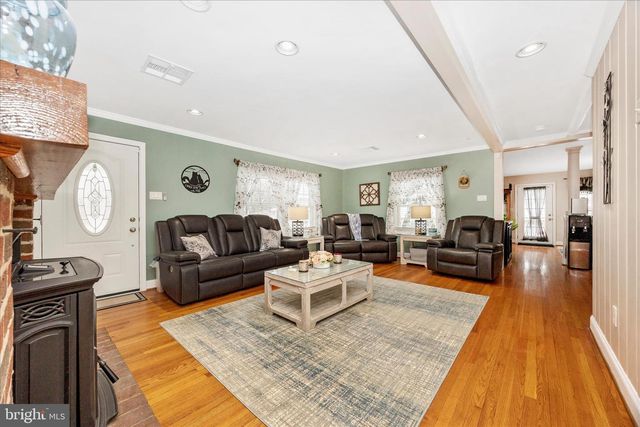 1676 MONUMENT RD, Middletown, MD 21769