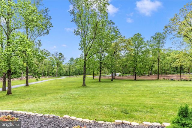 1676 MONUMENT RD, Middletown, MD 21769