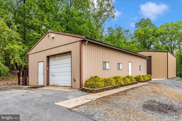 1676 MONUMENT RD, Middletown, MD 21769