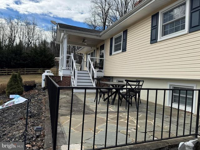 1676 MONUMENT RD, Middletown, MD 21769