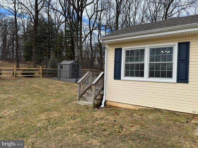 1676 MONUMENT RD, Middletown, MD 21769