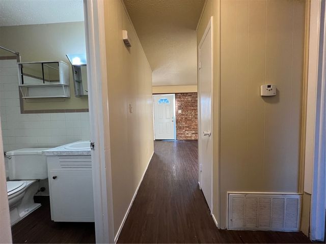 400 Campbell Drive D, Springdale, AR 72762