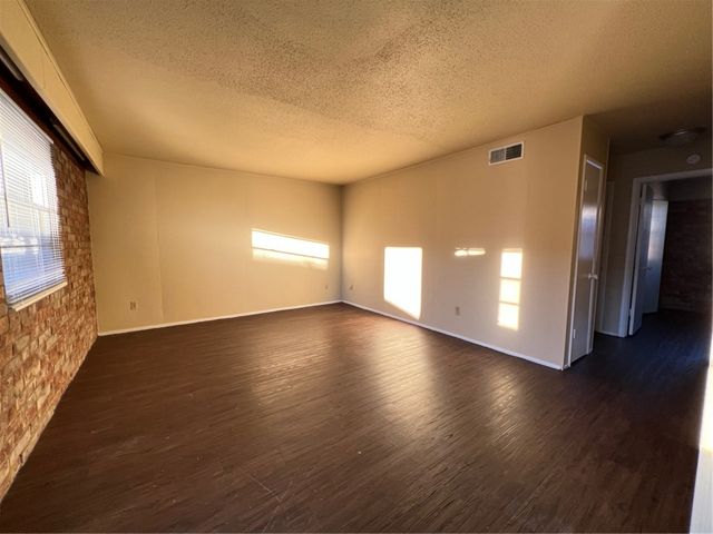 400 Campbell Drive D, Springdale, AR 72762