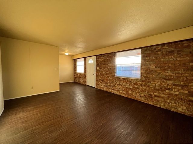 400 Campbell Drive D, Springdale, AR 72762